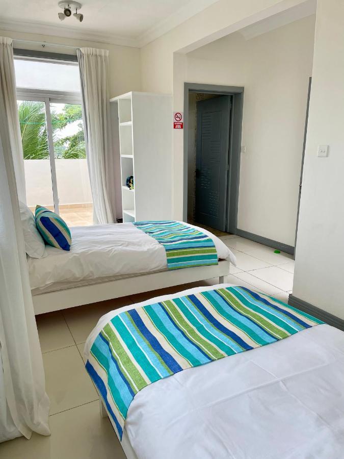 Frangipanier 2 Bedrooms Sea View Penthouse Trou aux Biches Exteriör bild