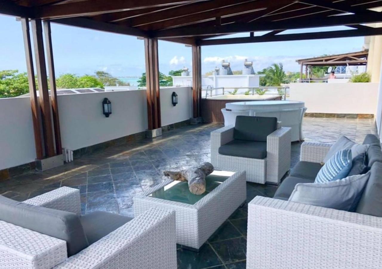 Frangipanier 2 Bedrooms Sea View Penthouse Trou aux Biches Exteriör bild
